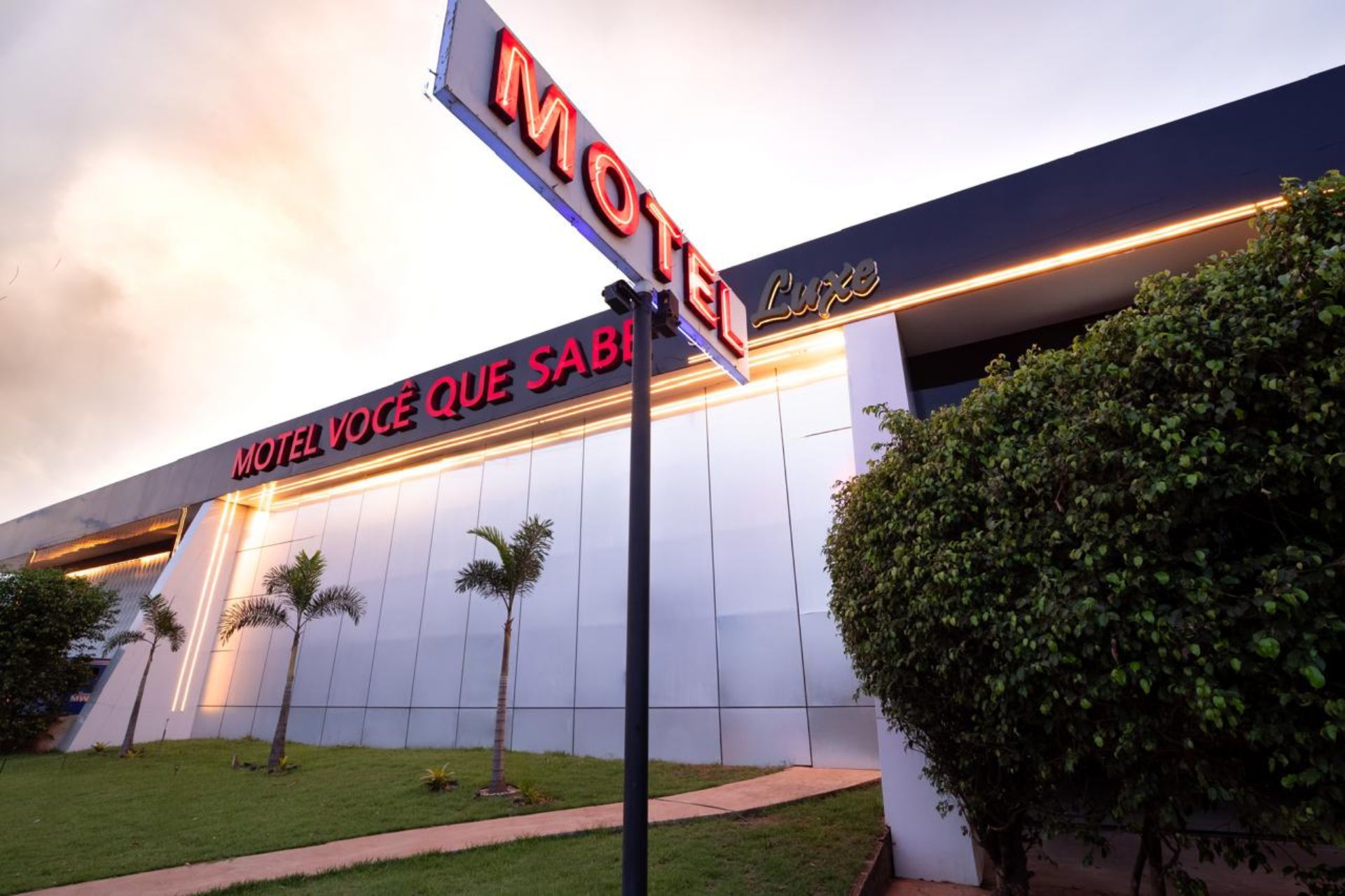 Frente do Motel Você Que Sabe em Cacoal RO
