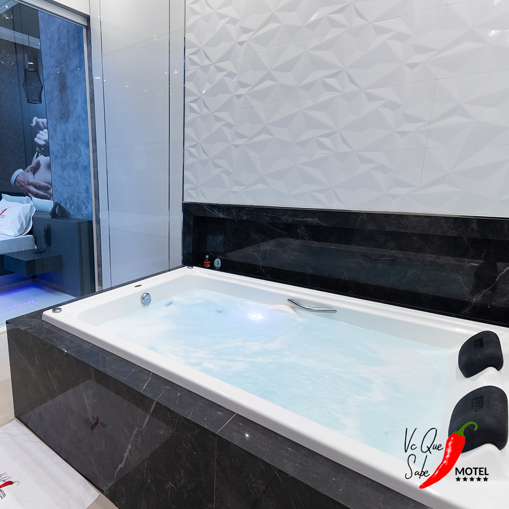 Detalhe da Suíte Suíte Temática 50 Tons de Cinza